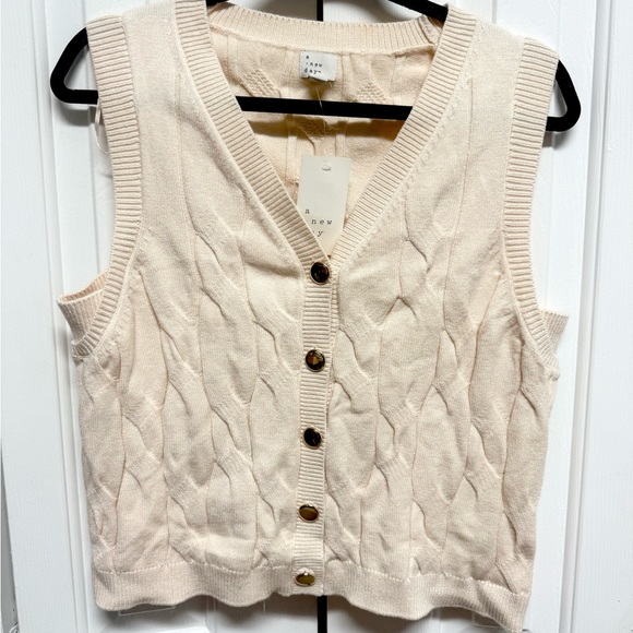 a new day Jackets & Blazers - A New Day Cream Knit Vest
